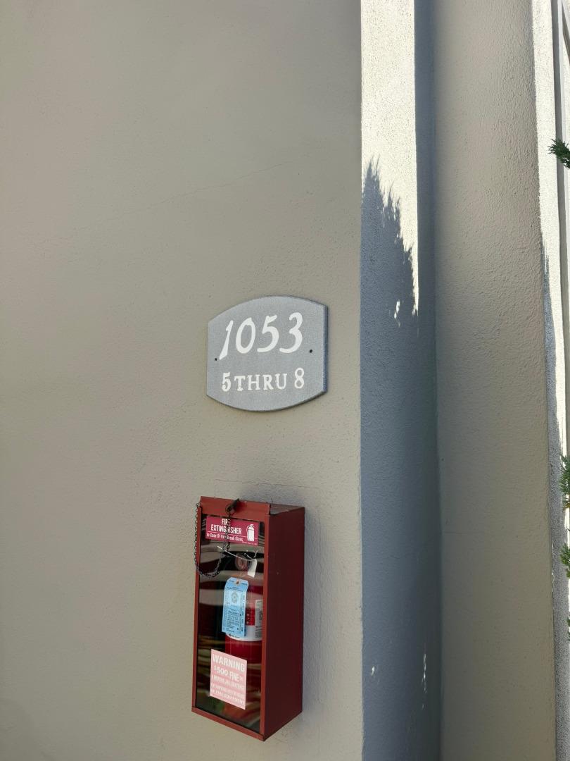 Detail Gallery Image 3 of 25 For 1053 Riker St #6,  Salinas,  CA 93901 - 1 Beds | 1 Baths