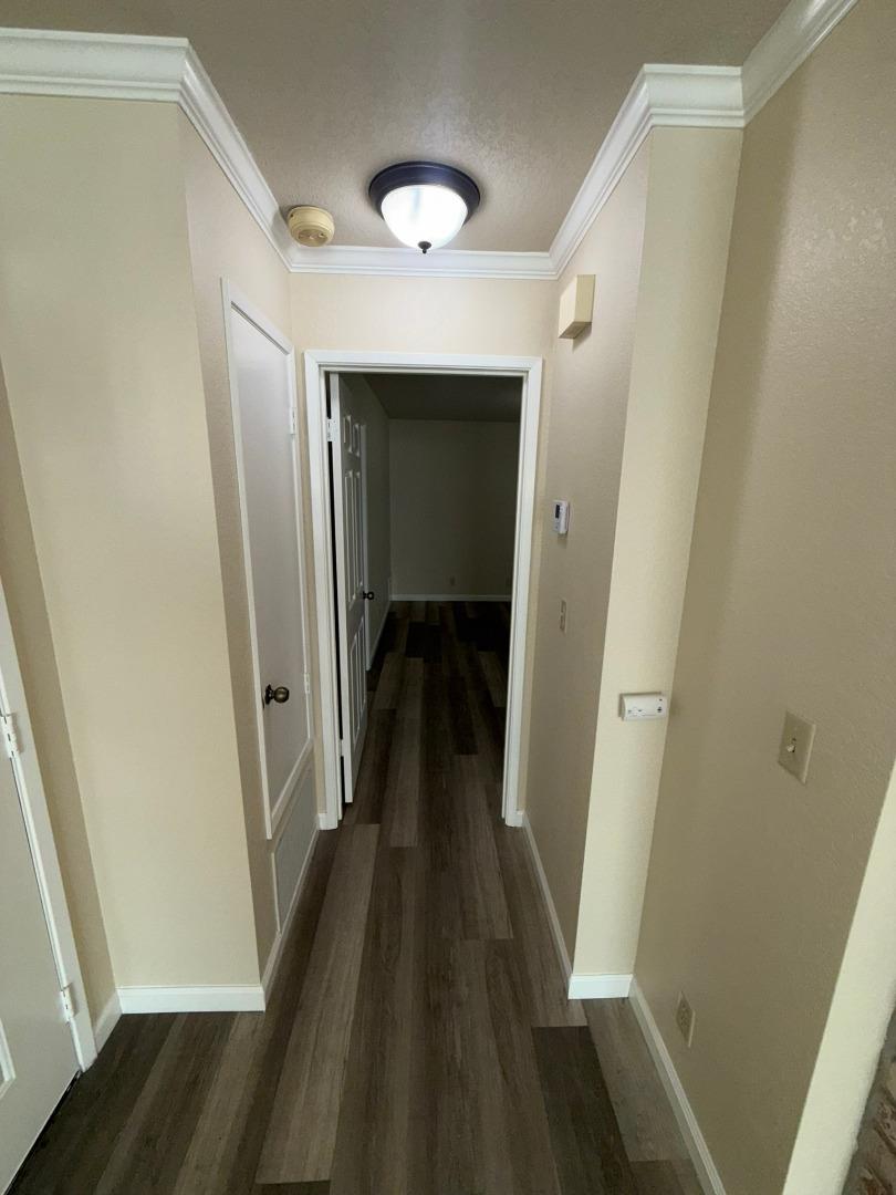 Detail Gallery Image 8 of 25 For 1053 Riker St #6,  Salinas,  CA 93901 - 1 Beds | 1 Baths