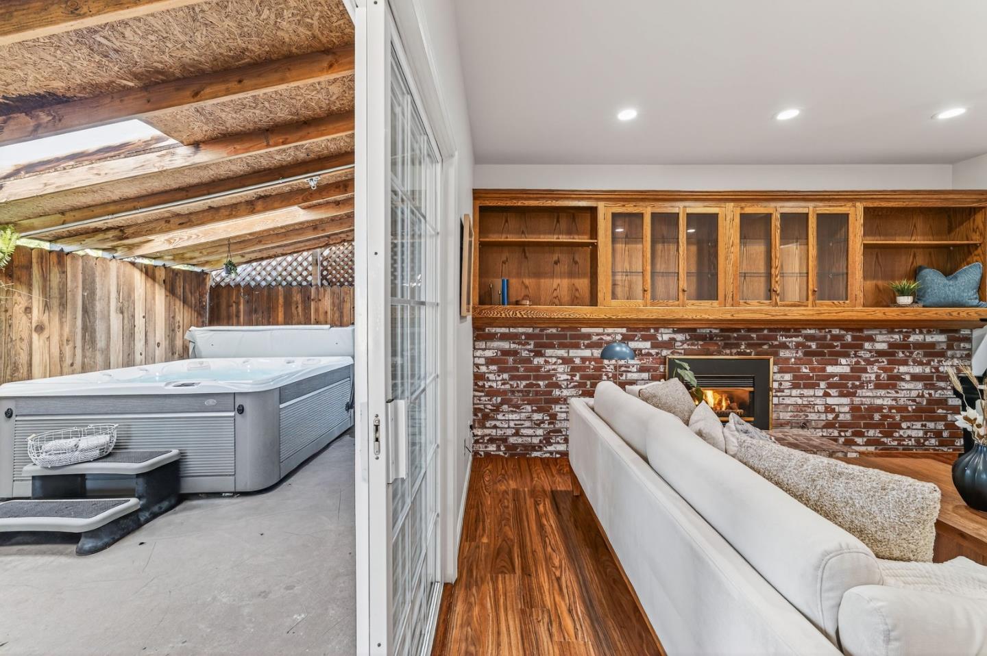 Detail Gallery Image 10 of 26 For 3049 Sunrise Cir, Marina,  CA 93933 - 4 Beds | 2 Baths