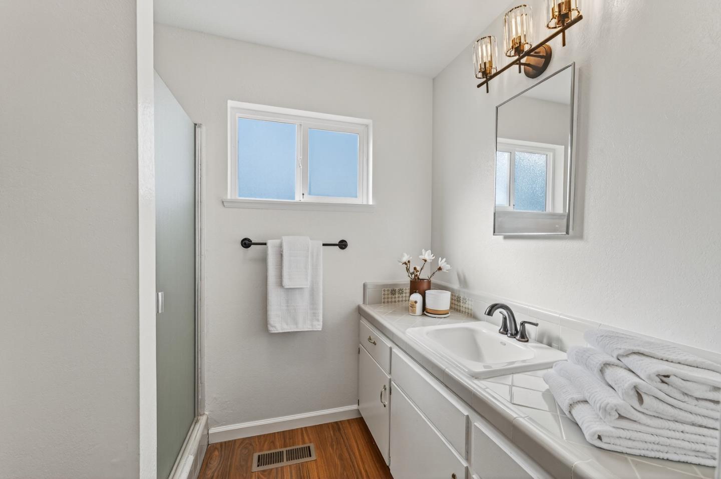 Detail Gallery Image 16 of 26 For 3049 Sunrise Cir, Marina,  CA 93933 - 4 Beds | 2 Baths