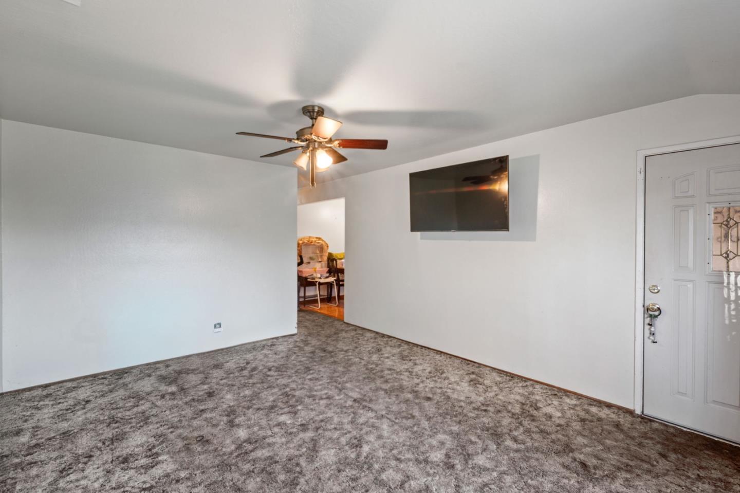 Detail Gallery Image 11 of 28 For 1745 Vista Glen Dr, San Jose,  CA 95122 - 4 Beds | 2 Baths