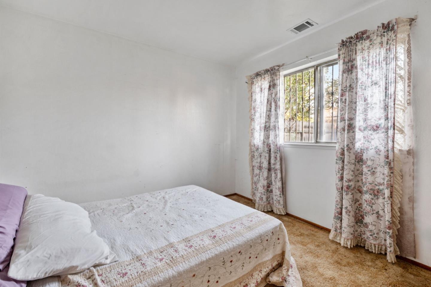 Detail Gallery Image 15 of 28 For 1745 Vista Glen Dr, San Jose,  CA 95122 - 4 Beds | 2 Baths