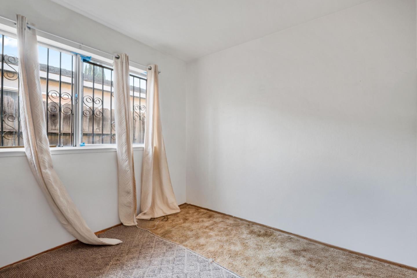 Detail Gallery Image 17 of 28 For 1745 Vista Glen Dr, San Jose,  CA 95122 - 4 Beds | 2 Baths