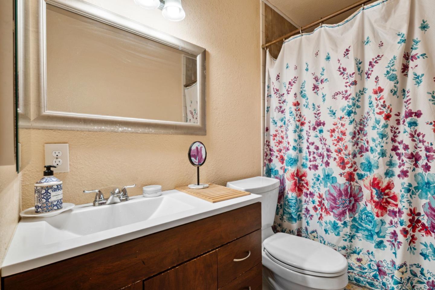 Detail Gallery Image 21 of 28 For 1745 Vista Glen Dr, San Jose,  CA 95122 - 4 Beds | 2 Baths