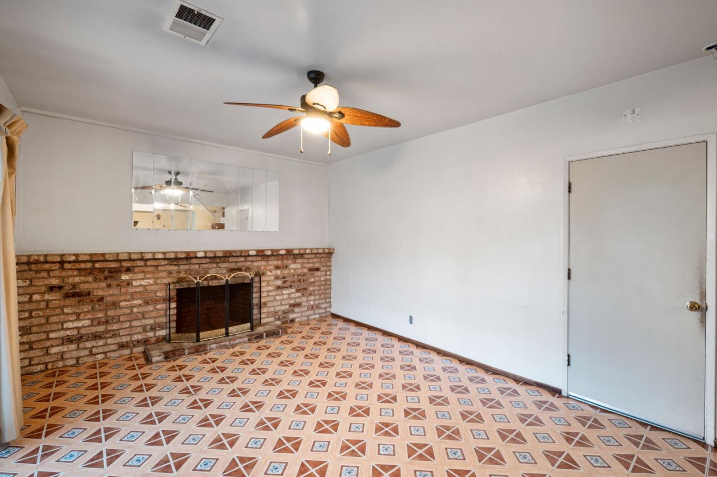 Detail Gallery Image 23 of 28 For 1745 Vista Glen Dr, San Jose,  CA 95122 - 4 Beds | 2 Baths