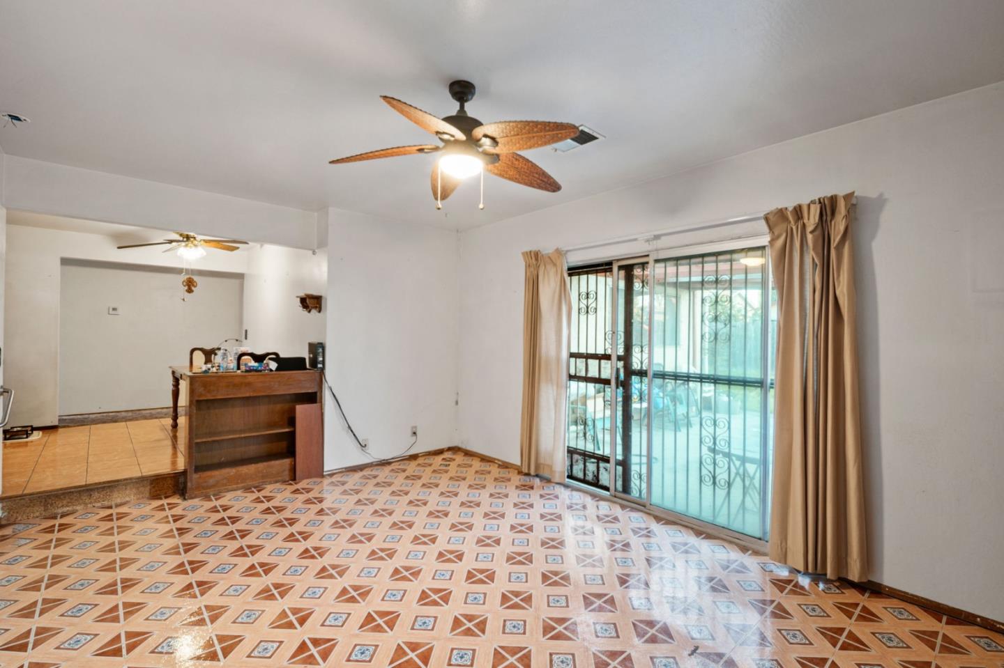 Detail Gallery Image 24 of 28 For 1745 Vista Glen Dr, San Jose,  CA 95122 - 4 Beds | 2 Baths