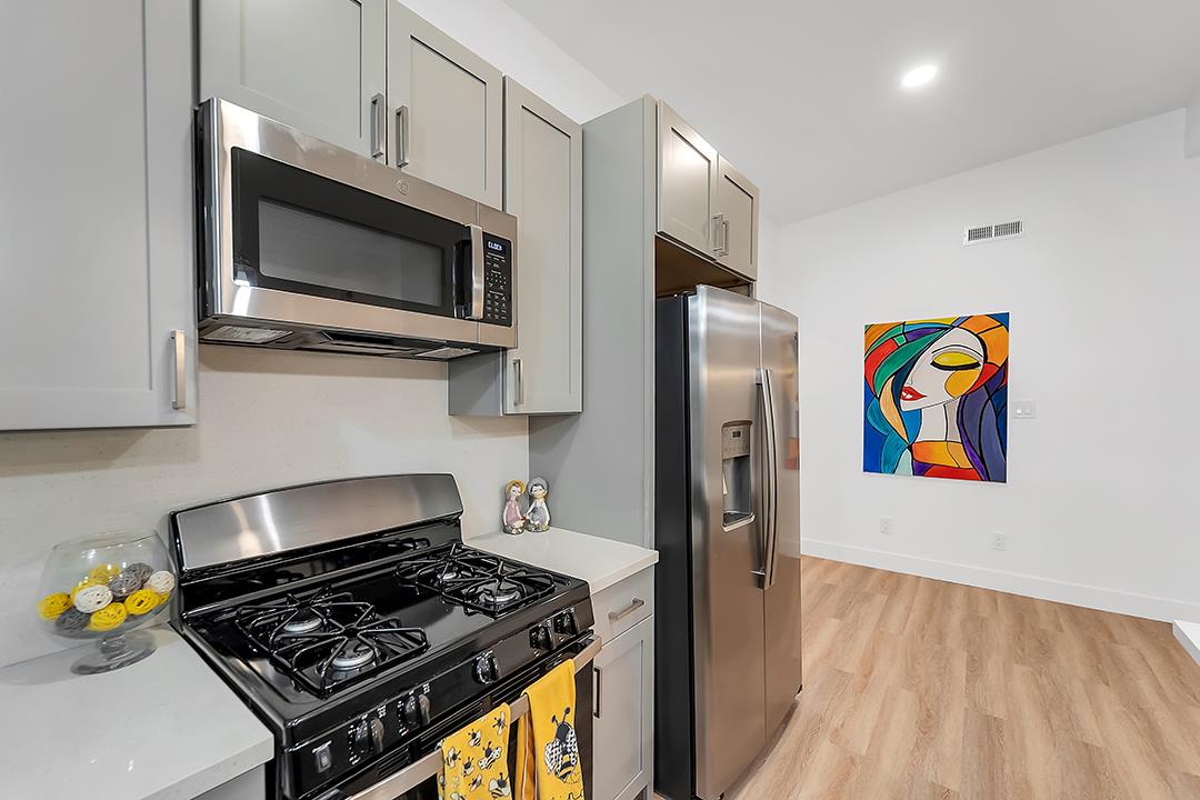 Detail Gallery Image 13 of 46 For 4016 San Bernardino Way, San Jose,  CA 95111 - 4 Beds | 2 Baths