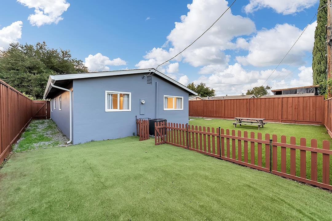 Detail Gallery Image 31 of 46 For 4016 San Bernardino Way, San Jose,  CA 95111 - 4 Beds | 2 Baths