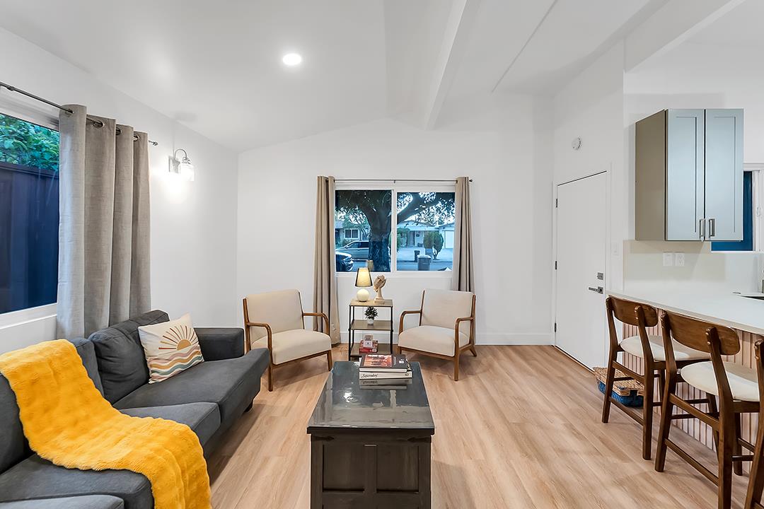 Detail Gallery Image 7 of 46 For 4016 San Bernardino Way, San Jose,  CA 95111 - 4 Beds | 2 Baths