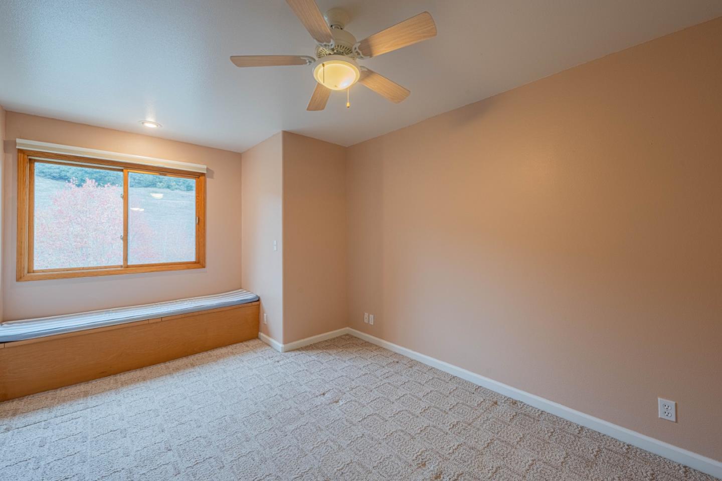 Detail Gallery Image 36 of 55 For 20160 Rock Springs Ln, Aromas,  CA 95004 - 4 Beds | 2/1 Baths