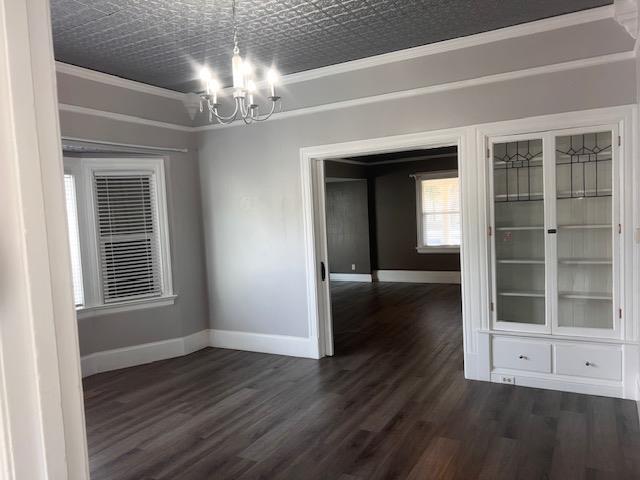 Detail Gallery Image 9 of 16 For 534 4th St, Hollister,  CA 95023 - 4 Beds | 3/1 Baths