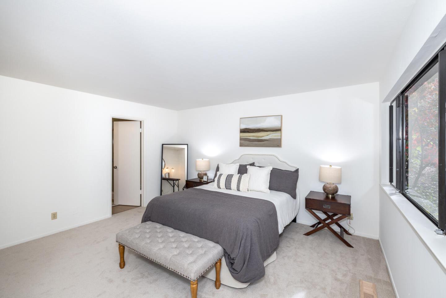 Detail Gallery Image 9 of 19 For 166 Sand Hill Cir, Menlo Park,  CA 94025 - 2 Beds | 2 Baths