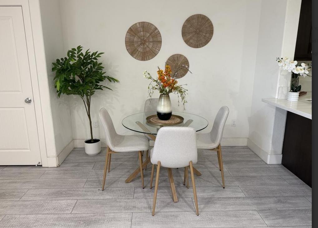 Detail Gallery Image 4 of 17 For 64 via Ravenna, Morgan Hill,  CA 95037 - 3 Beds | 2/1 Baths