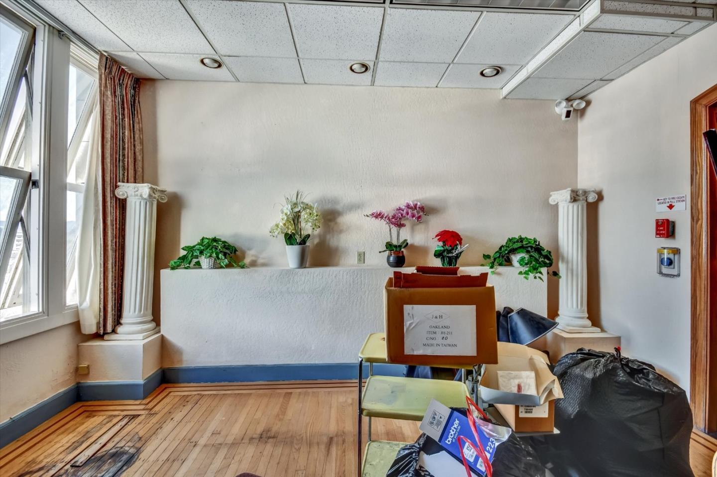 Detail Gallery Image 10 of 48 For 1393 Shortridge Ave, San Jose,  CA 95116 - – Beds | – Baths