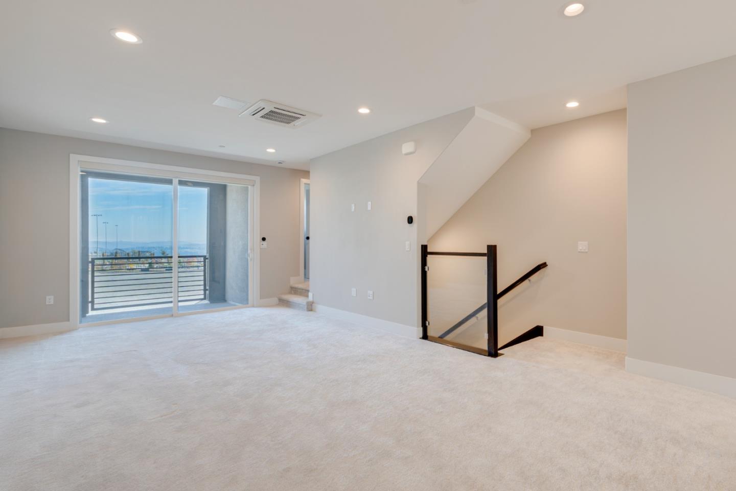 Detail Gallery Image 12 of 39 For 1416 Venice Ter, San Ramon,  CA 94583 - 2 Beds | 2/1 Baths