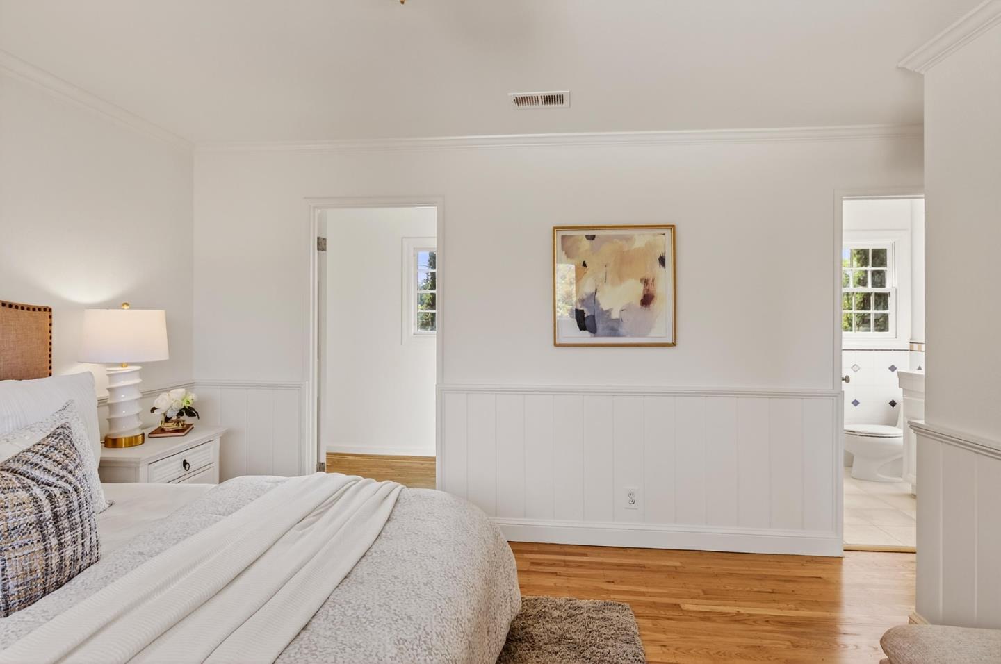 Detail Gallery Image 14 of 27 For 7451 Prospect Rd, Cupertino,  CA 95014 - 5 Beds | 2/1 Baths