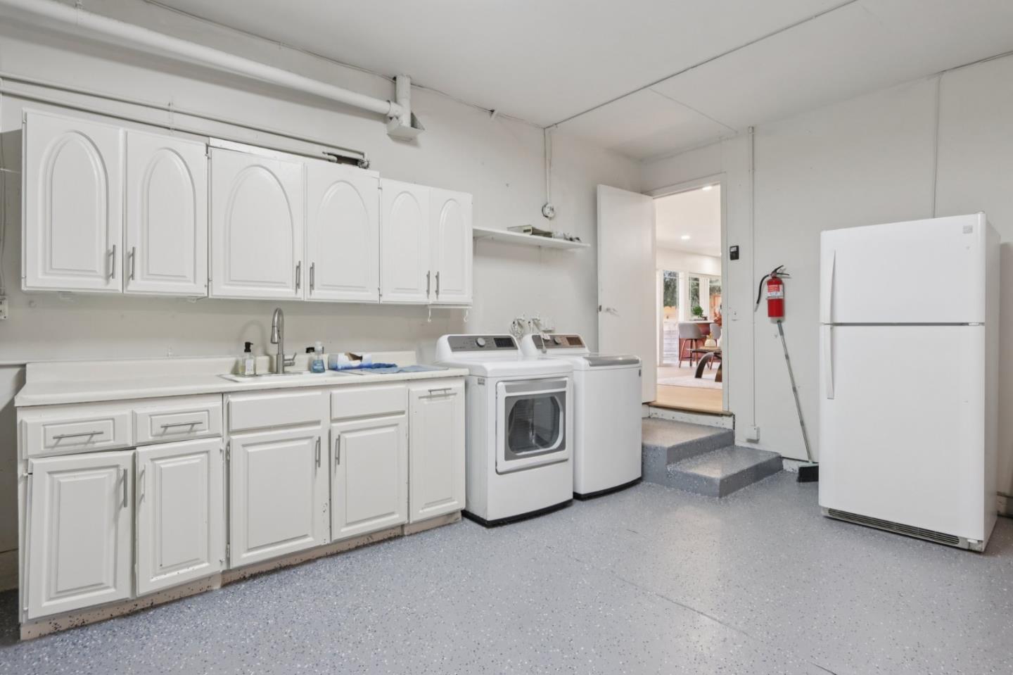 Detail Gallery Image 37 of 54 For 228 Martinvale Ln, San Jose,  CA 95119 - 4 Beds | 2/1 Baths