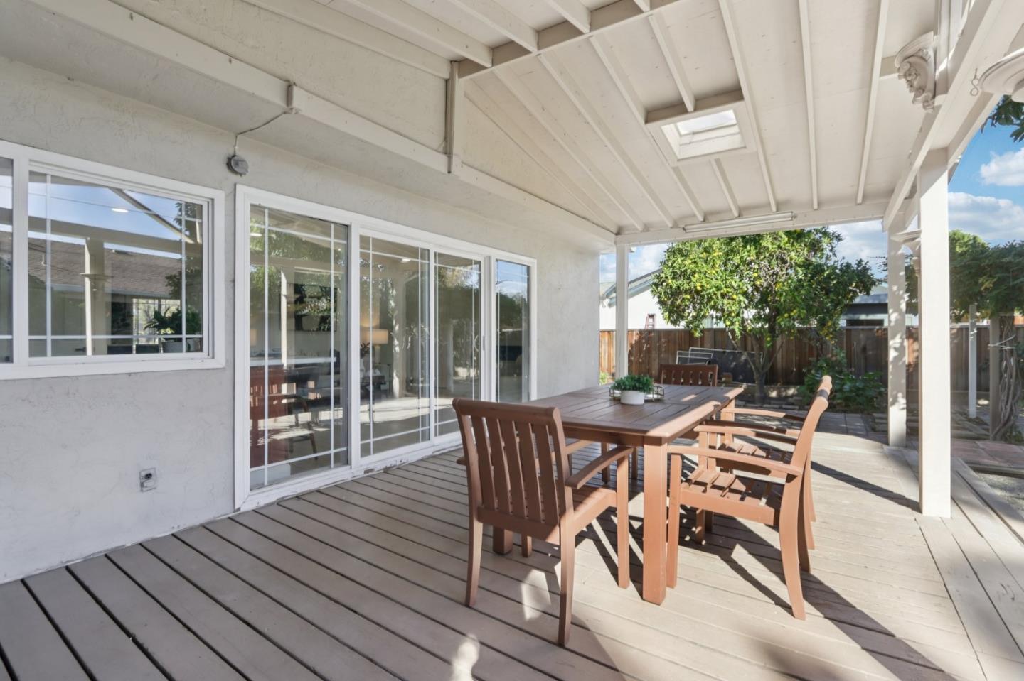 Detail Gallery Image 40 of 54 For 228 Martinvale Ln, San Jose,  CA 95119 - 4 Beds | 2/1 Baths