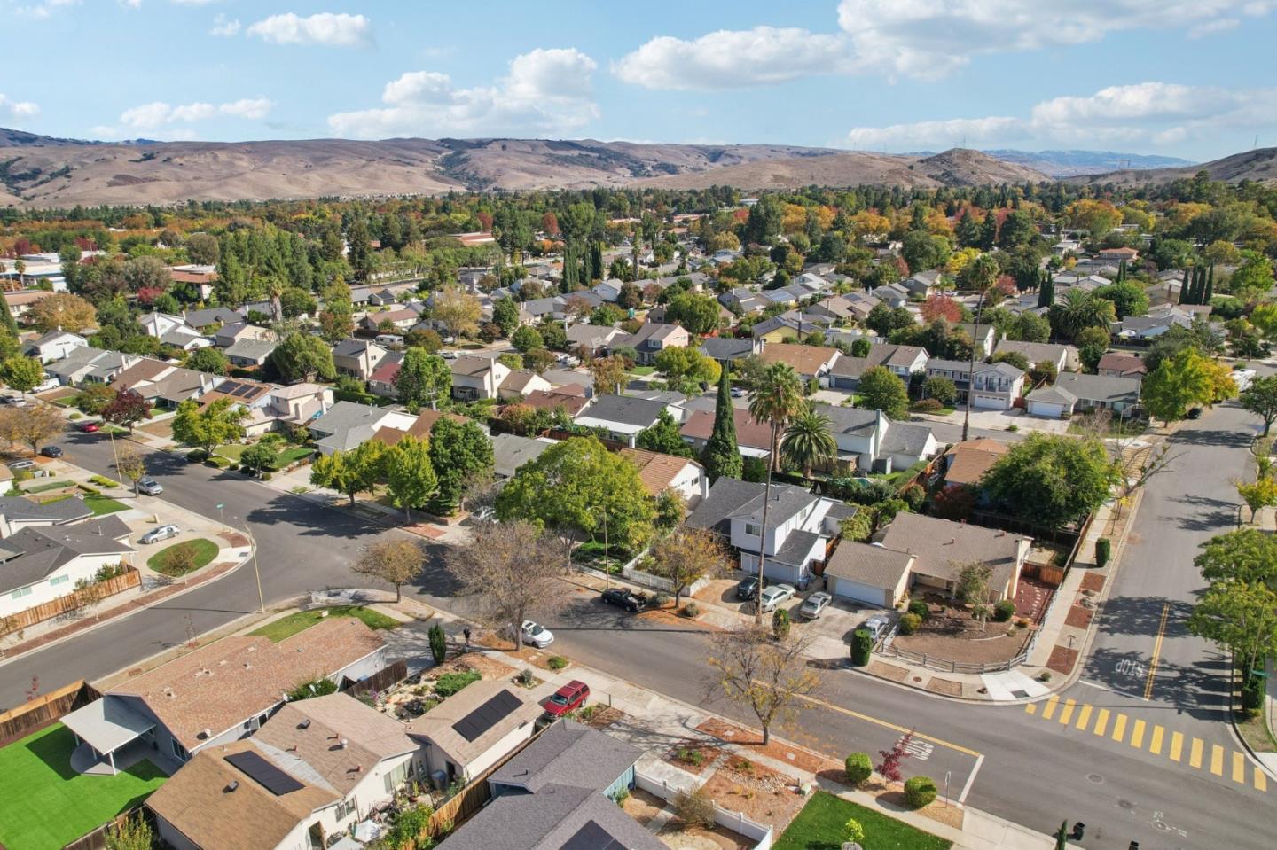 Detail Gallery Image 46 of 54 For 228 Martinvale Ln, San Jose,  CA 95119 - 4 Beds | 2/1 Baths