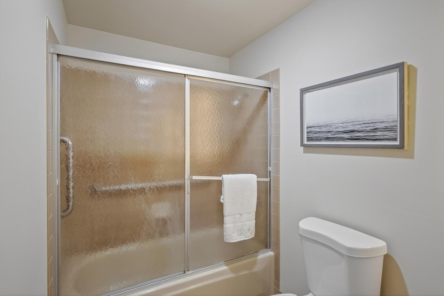 Detail Gallery Image 16 of 22 For 490 Westmoor Ave, Daly City,  CA 94015 - 3 Beds | 2/1 Baths