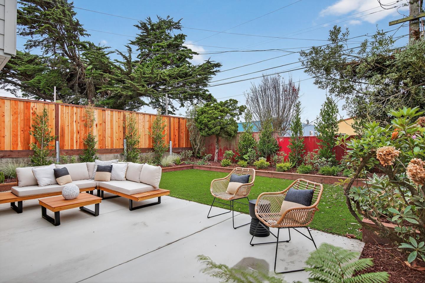 Detail Gallery Image 20 of 22 For 490 Westmoor Ave, Daly City,  CA 94015 - 3 Beds | 2/1 Baths