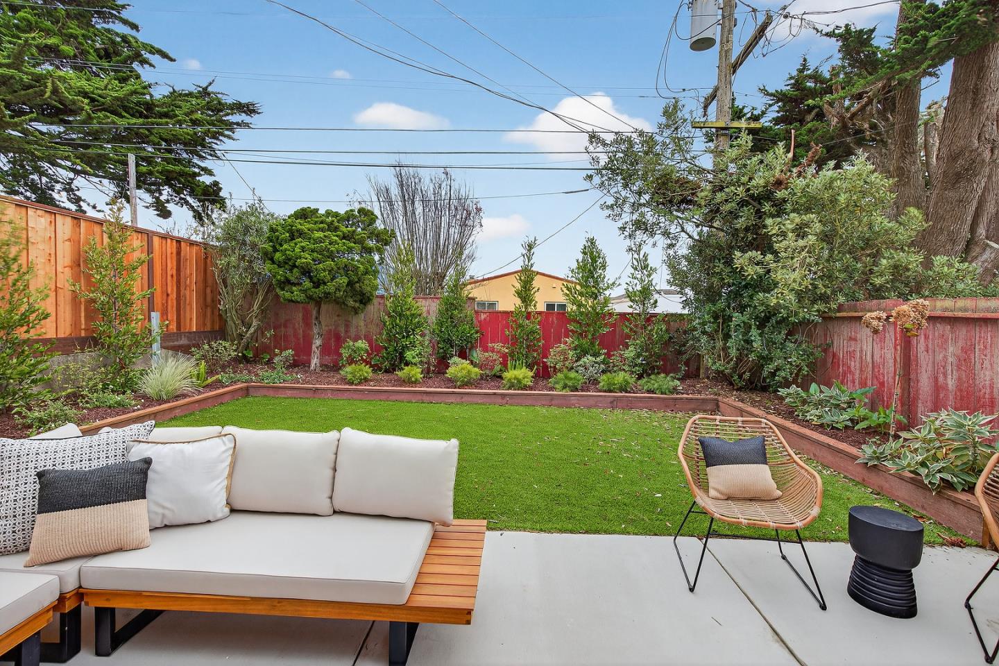 Detail Gallery Image 21 of 22 For 490 Westmoor Ave, Daly City,  CA 94015 - 3 Beds | 2/1 Baths