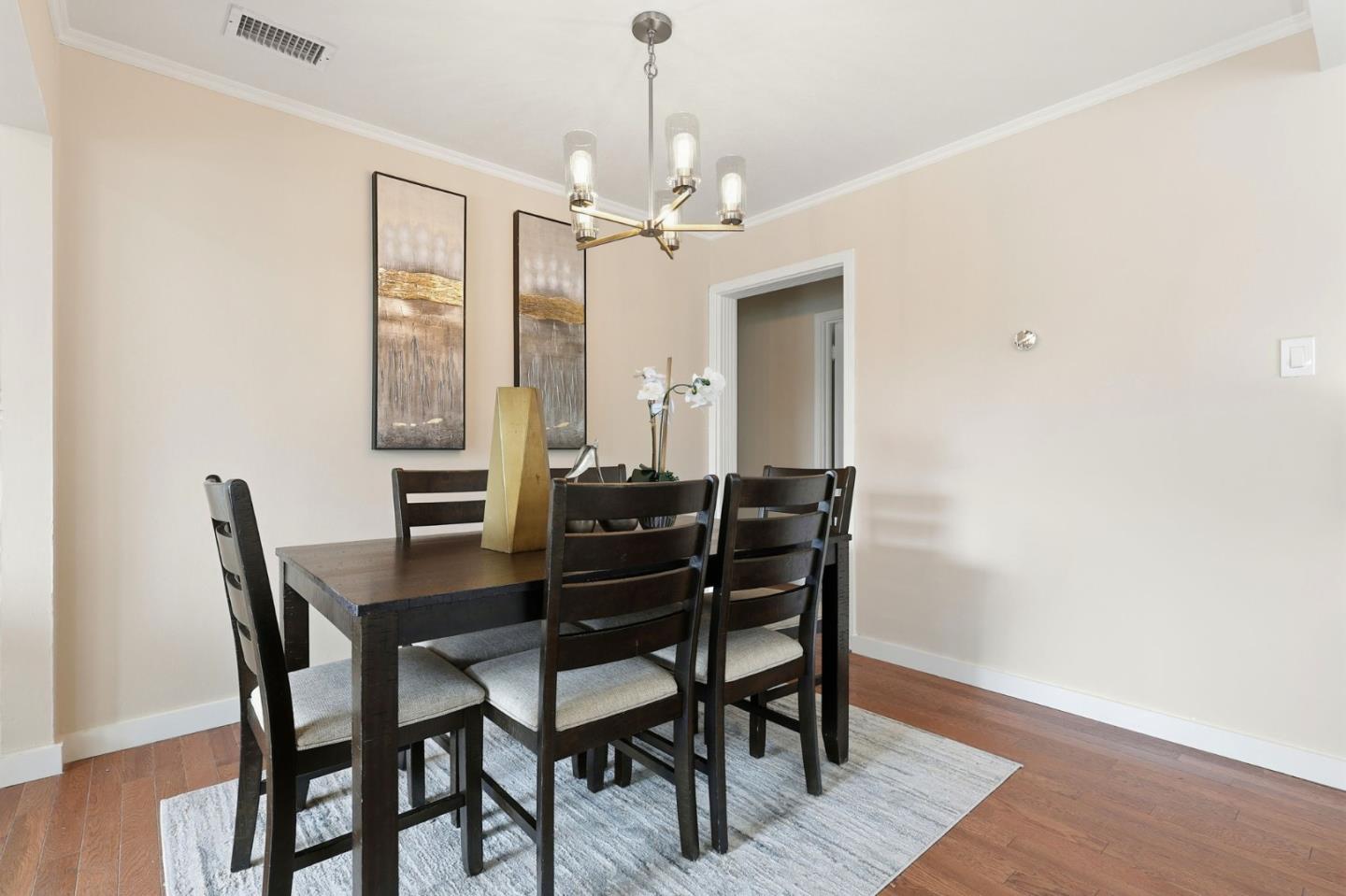 Detail Gallery Image 14 of 32 For 316 Wildwood Dr, South San Francisco,  CA 94080 - 3 Beds | 1 Baths