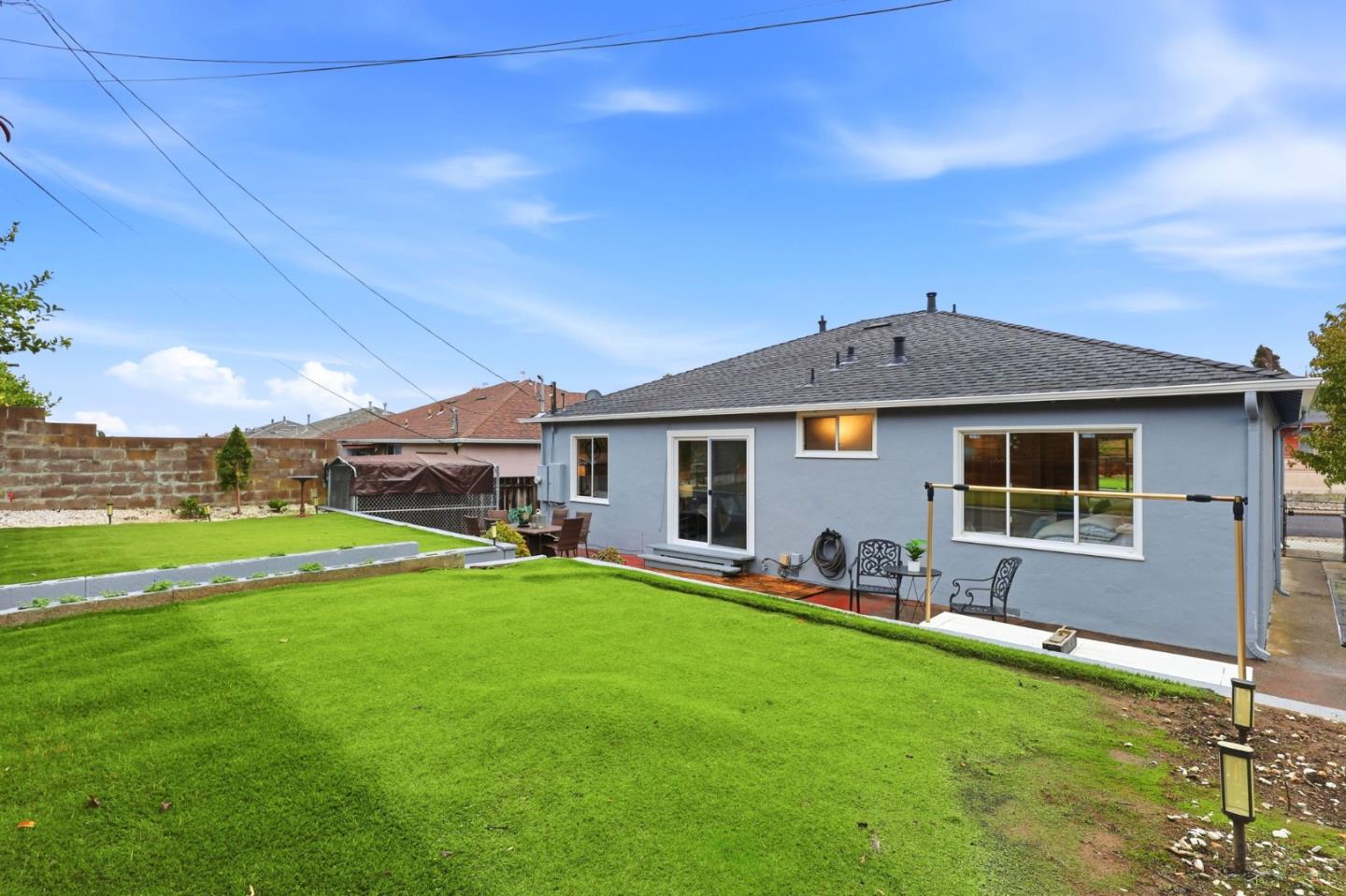 Detail Gallery Image 30 of 32 For 316 Wildwood Dr, South San Francisco,  CA 94080 - 3 Beds | 1 Baths