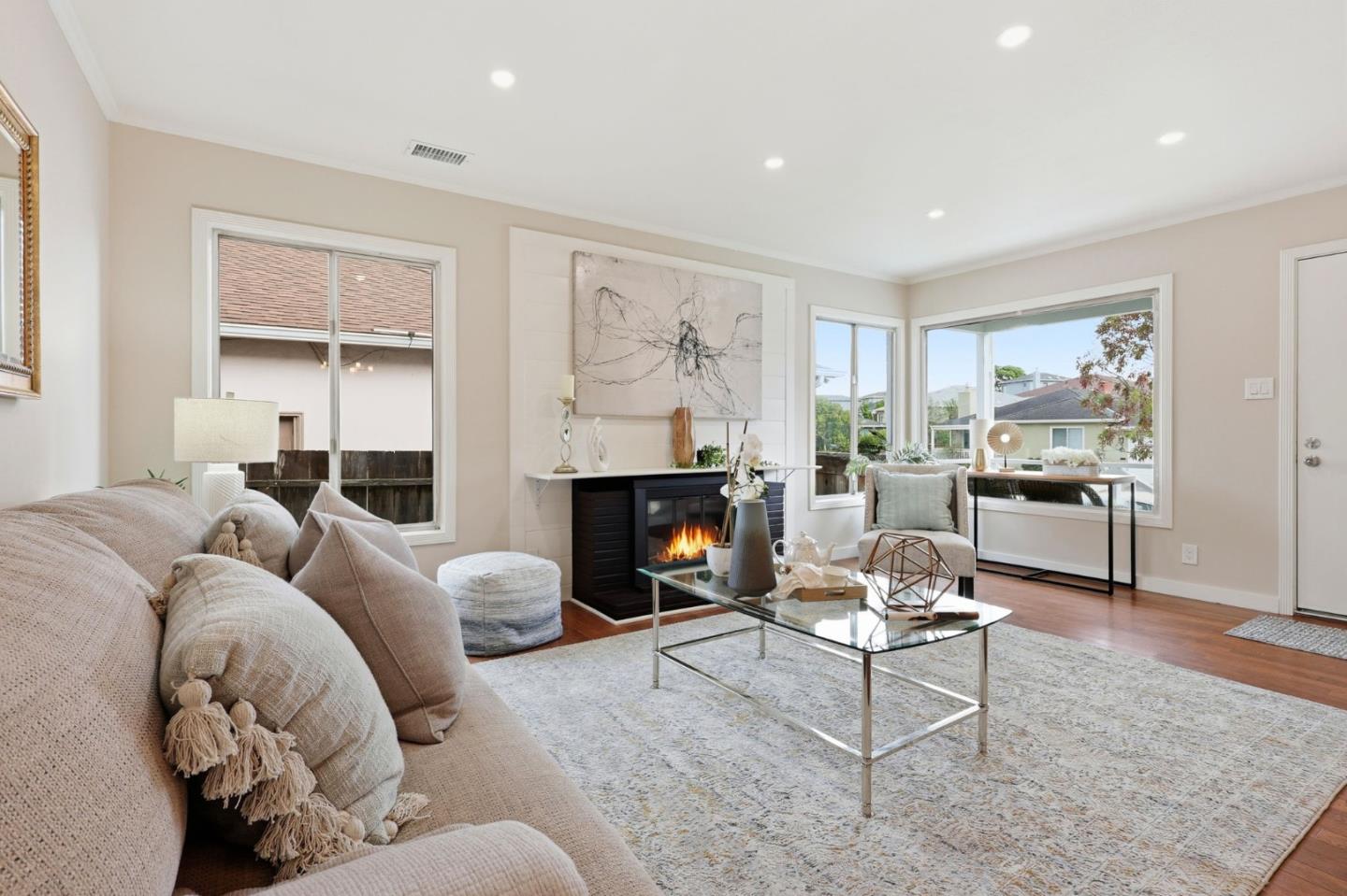 Detail Gallery Image 6 of 32 For 316 Wildwood Dr, South San Francisco,  CA 94080 - 3 Beds | 1 Baths