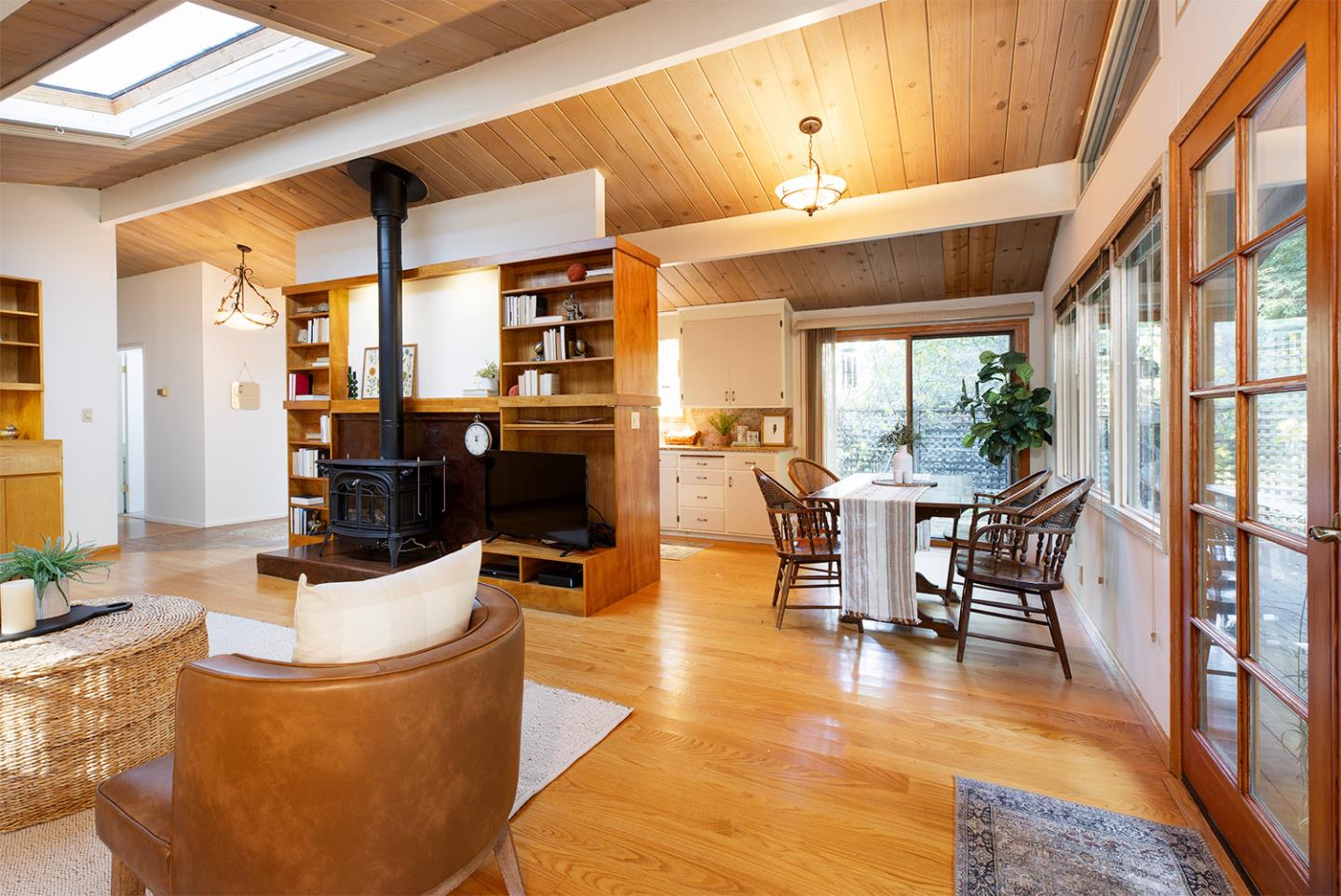 Detail Gallery Image 10 of 36 For 951 Jenny Way, Felton,  CA 95018 - 3 Beds | 3 Baths