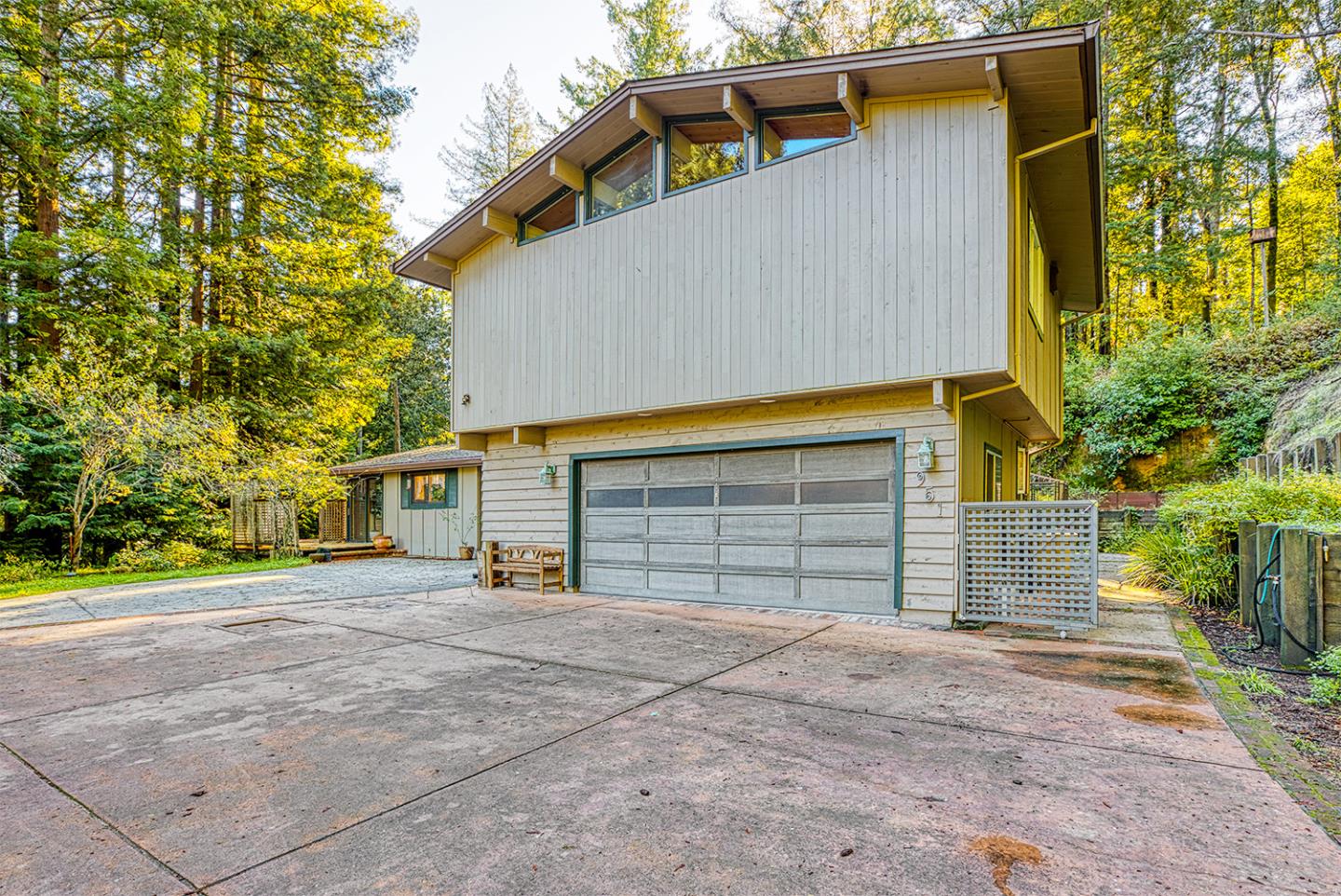 Detail Gallery Image 4 of 36 For 951 Jenny Way, Felton,  CA 95018 - 3 Beds | 3 Baths