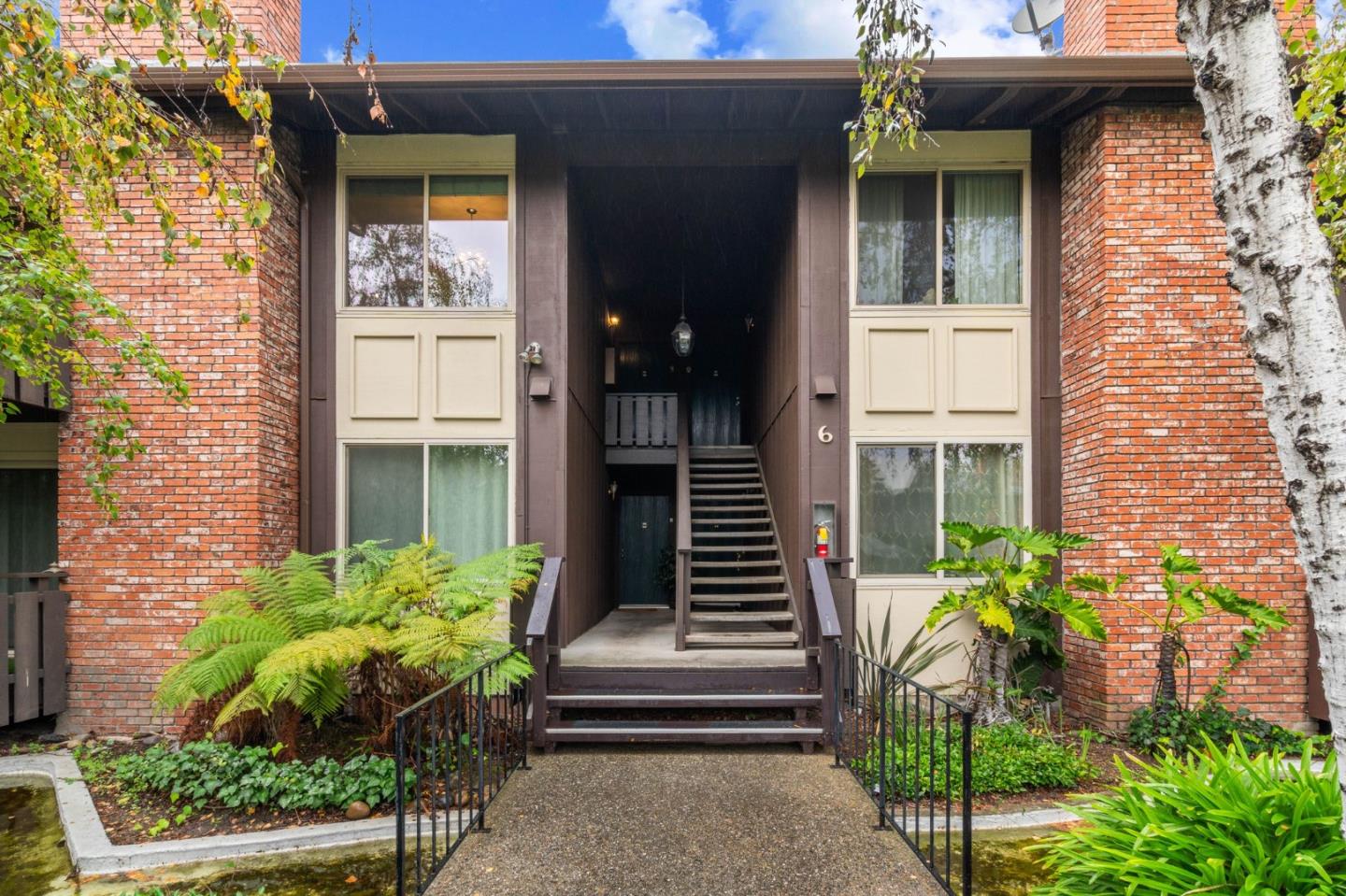 Detail Gallery Image 17 of 34 For 100 E Middlefield Rd 6g,  Mountain View,  CA 94043 - 2 Beds | 2 Baths