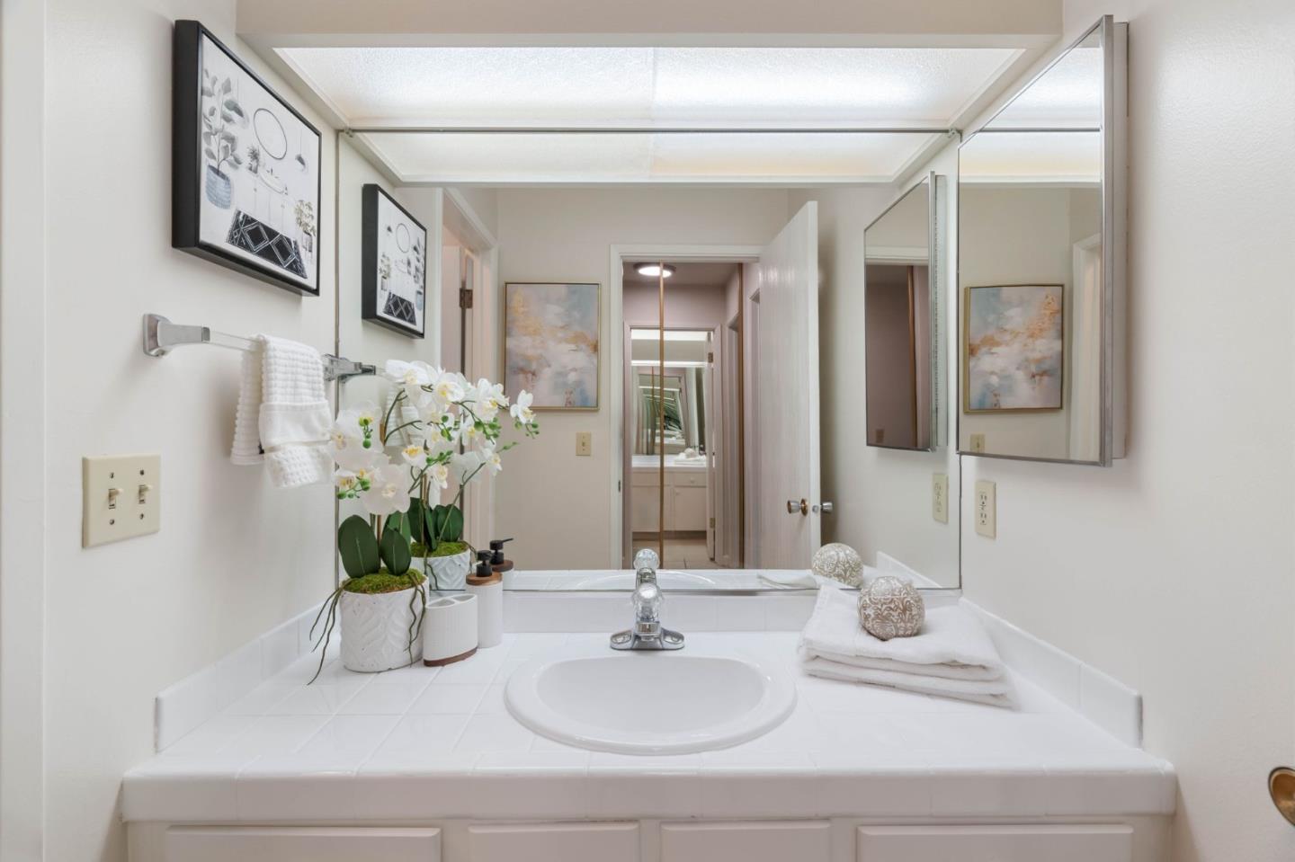 Detail Gallery Image 9 of 34 For 100 E Middlefield Rd 6g,  Mountain View,  CA 94043 - 2 Beds | 2 Baths