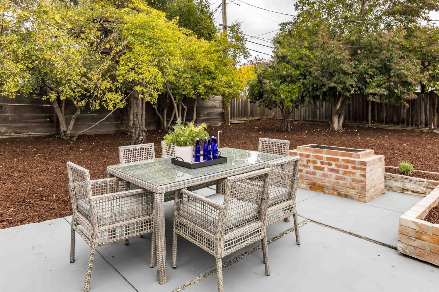 Detail Gallery Image 18 of 20 For 3165 Morris Dr, Palo Alto,  CA 94303 - 3 Beds | 1 Baths