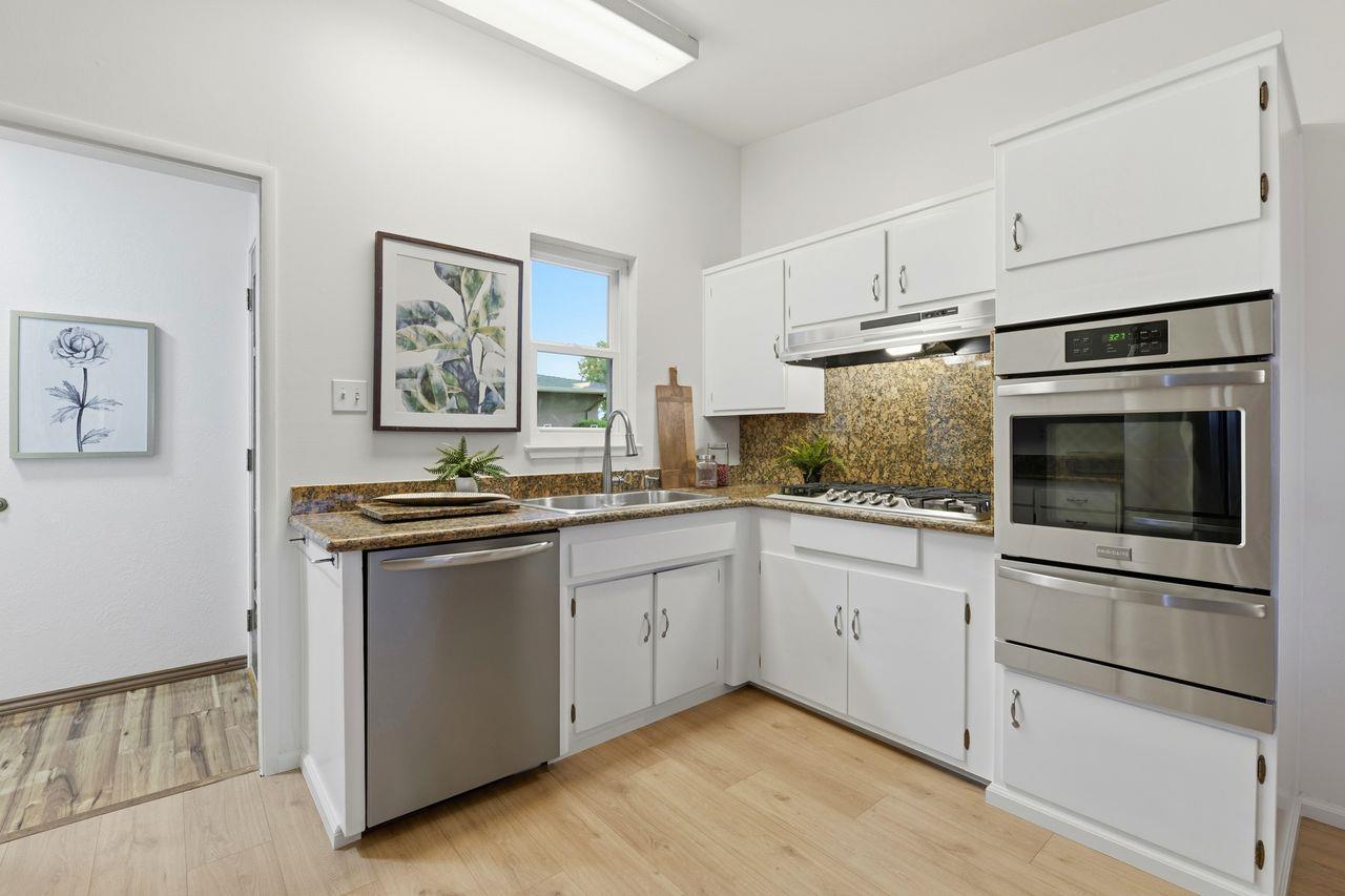 Detail Gallery Image 6 of 29 For 2827 Hosmer St, San Mateo,  CA 94403 - 3 Beds | 2 Baths