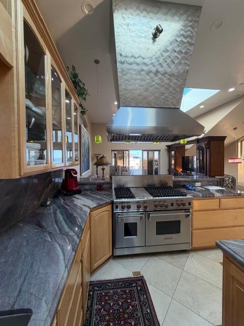 Detail Gallery Image 11 of 28 For 131 30th Ave, Santa Cruz,  CA 95062 - 4 Beds | 3 Baths