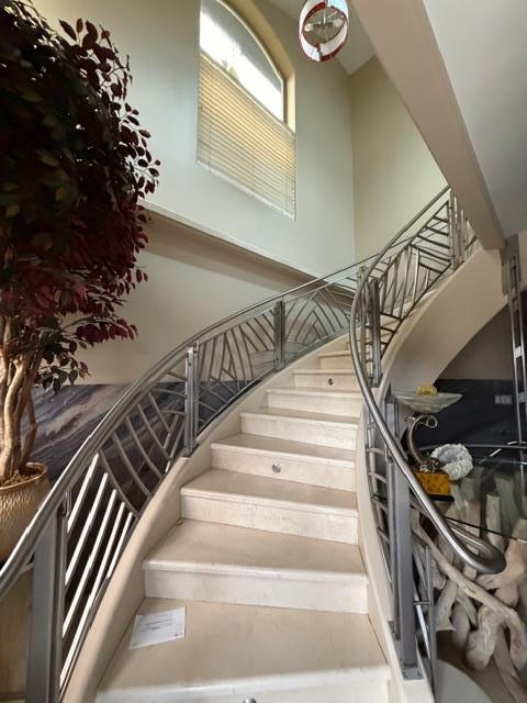 Detail Gallery Image 16 of 28 For 131 30th Ave, Santa Cruz,  CA 95062 - 4 Beds | 3 Baths