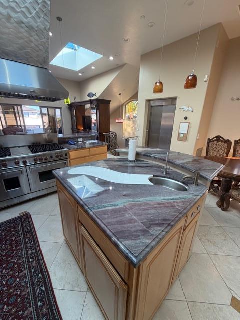 Detail Gallery Image 19 of 28 For 131 30th Ave, Santa Cruz,  CA 95062 - 4 Beds | 3 Baths