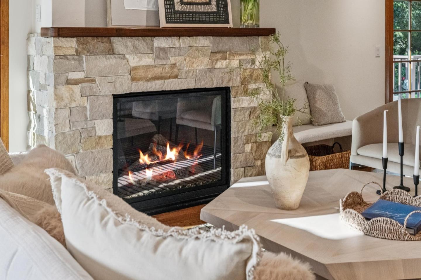 Detail Gallery Image 16 of 72 For 760 Country Club Dr, Carmel Valley,  CA 93924 - 4 Beds | 3 Baths