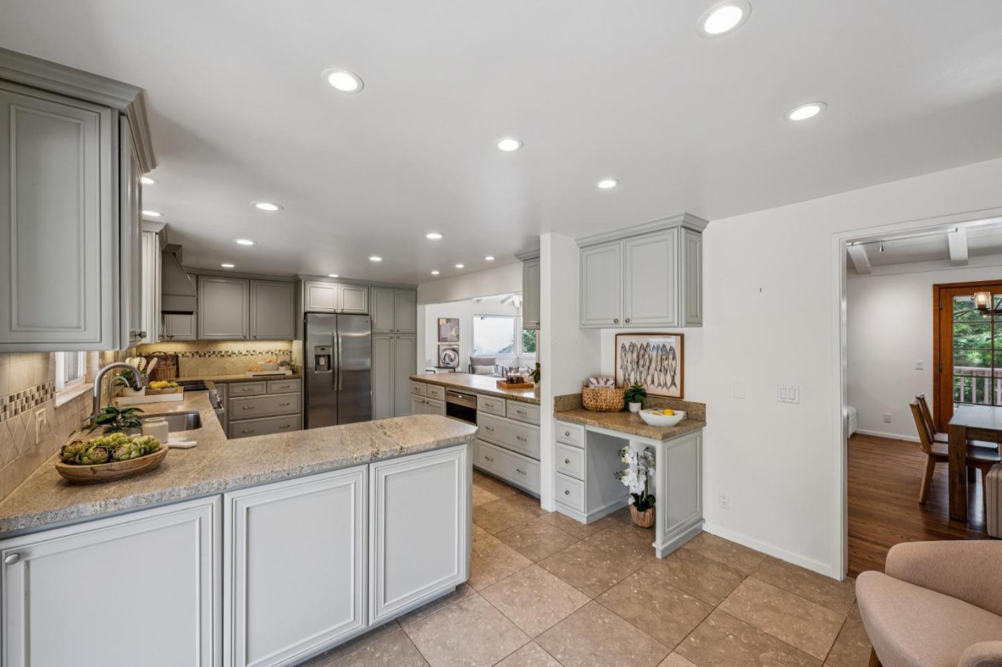 Detail Gallery Image 21 of 72 For 760 Country Club Dr, Carmel Valley,  CA 93924 - 4 Beds | 3 Baths