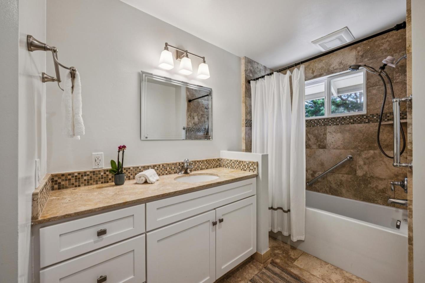 Detail Gallery Image 40 of 72 For 760 Country Club Dr, Carmel Valley,  CA 93924 - 4 Beds | 3 Baths