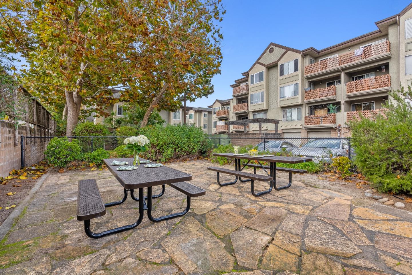 Detail Gallery Image 20 of 41 For 308 River St #B8,  Santa Cruz,  CA 95060 - 1 Beds | 1 Baths