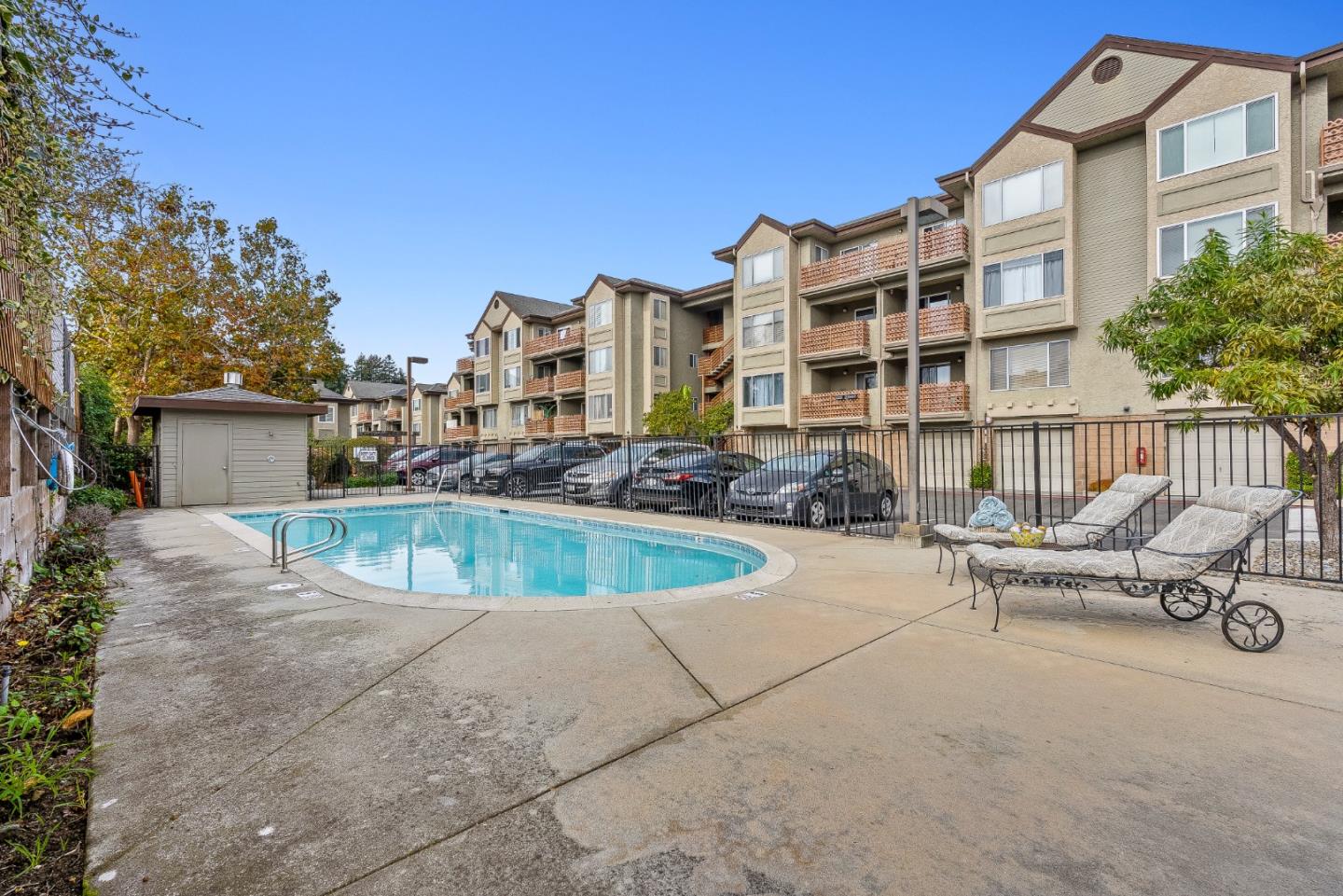 Detail Gallery Image 21 of 41 For 308 River St #B8,  Santa Cruz,  CA 95060 - 1 Beds | 1 Baths