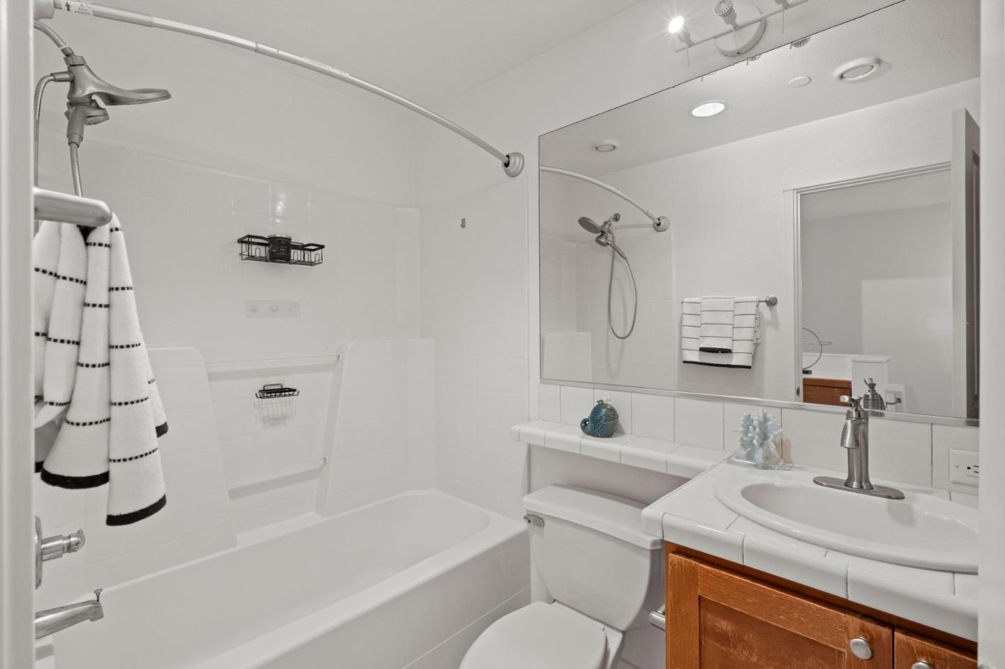 Photo #24: ML82027924 Listing: Photo #24