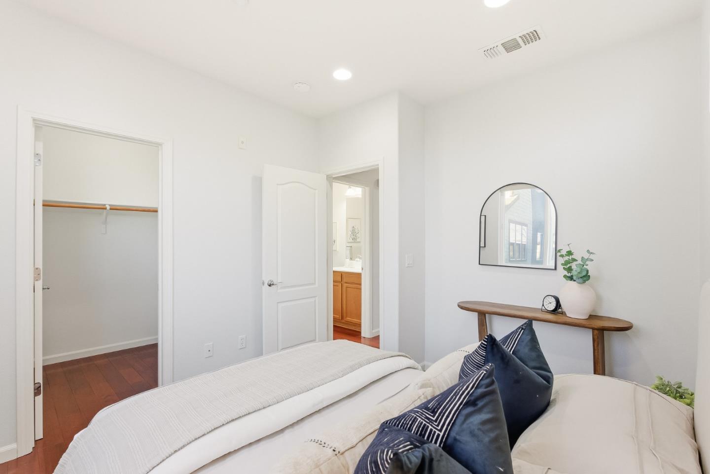 Photo #24: ML82027925 Listing: Photo #24