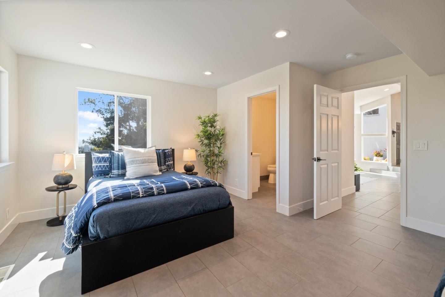 Detail Gallery Image 17 of 74 For 532 Moonrise Ln, Aptos,  CA 95003 - 6 Beds | 4/1 Baths