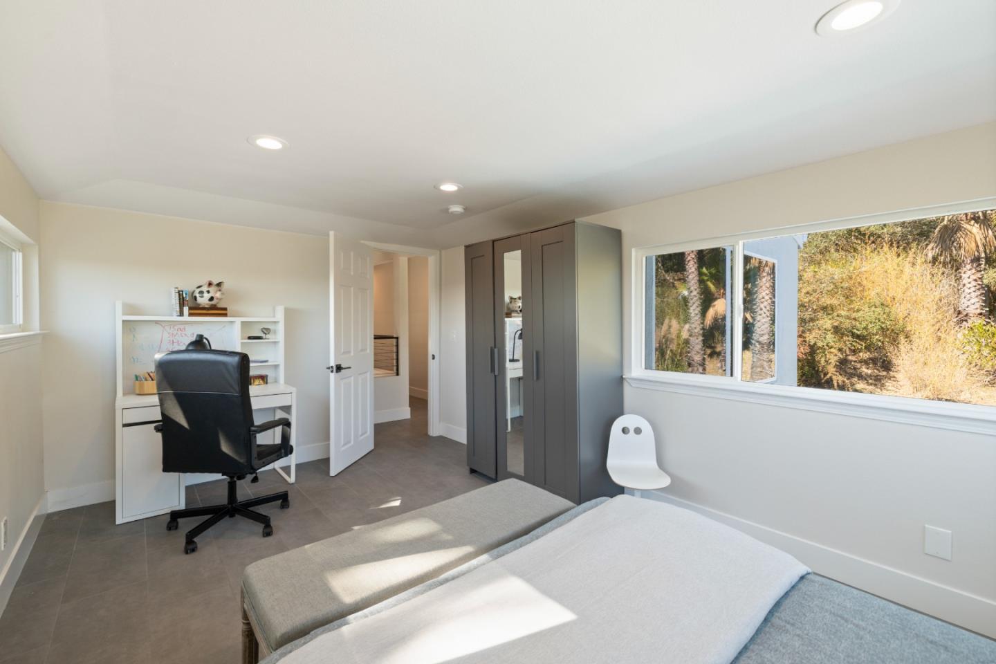 Detail Gallery Image 20 of 74 For 532 Moonrise Ln, Aptos,  CA 95003 - 6 Beds | 4/1 Baths