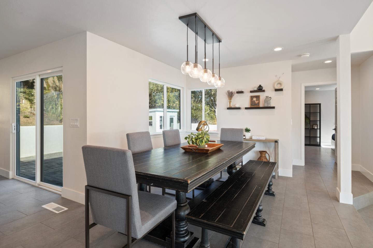 Detail Gallery Image 8 of 74 For 532 Moonrise Ln, Aptos,  CA 95003 - 6 Beds | 4/1 Baths