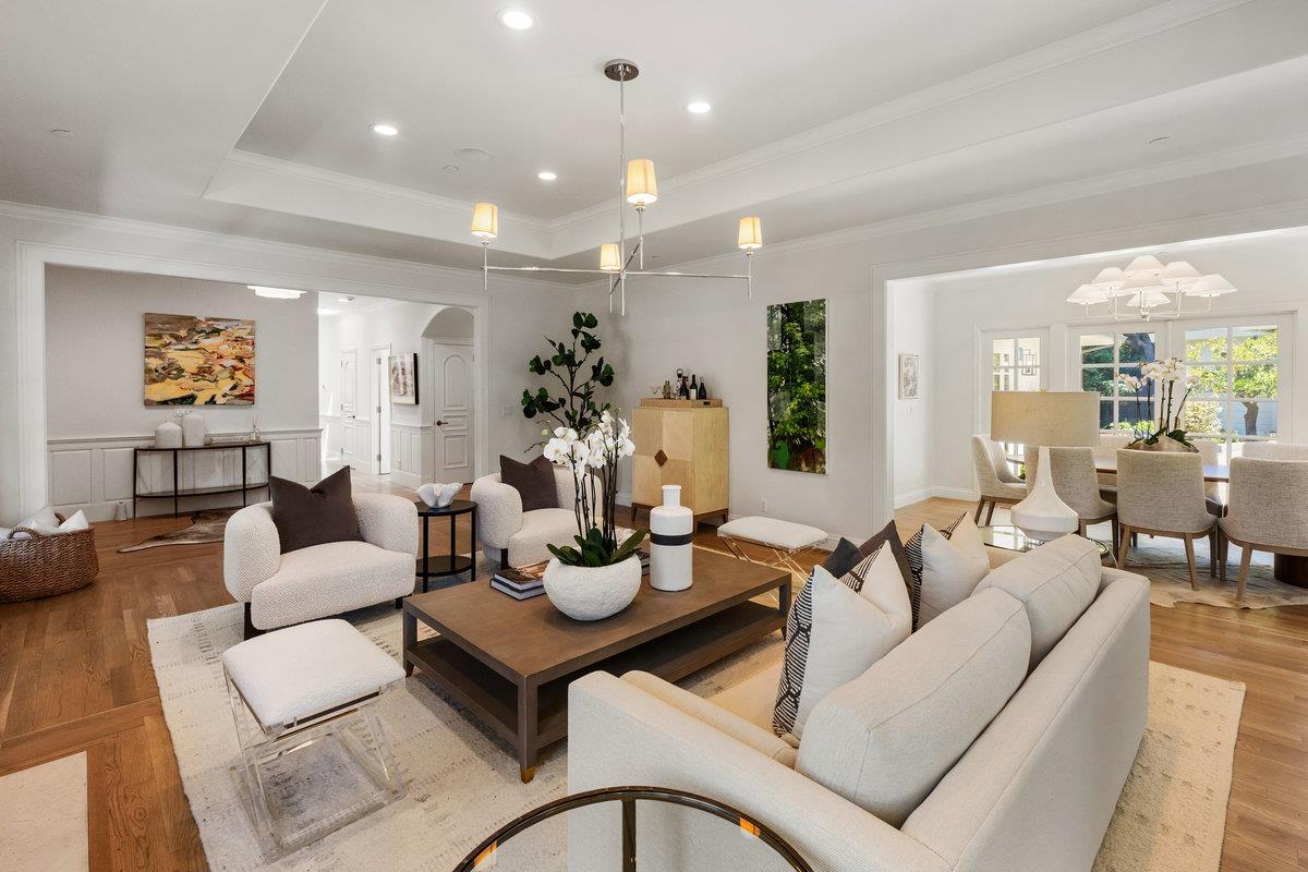 Detail Gallery Image 5 of 32 For 130 Stonehedge Rd, Hillsborough,  CA 94010 - 4 Beds | 3/1 Baths