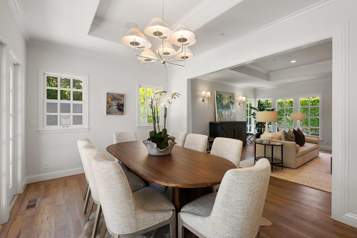 Detail Gallery Image 6 of 32 For 130 Stonehedge Rd, Hillsborough,  CA 94010 - 4 Beds | 3/1 Baths